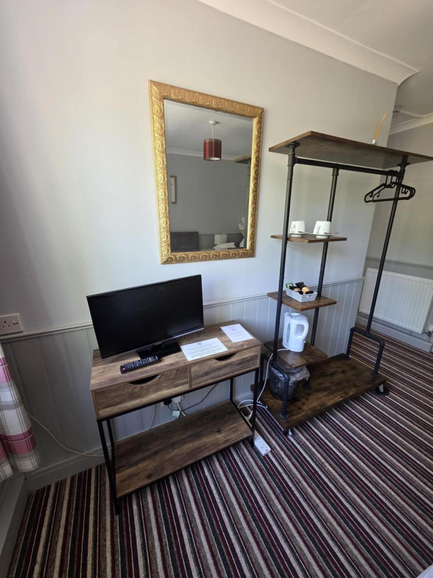 シェフツベリー The Benett Arms Bed & Breakfast エクステリア 写真